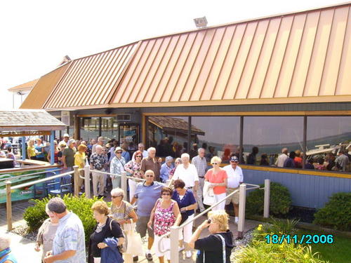 ./Gallery/2011 40th Anniv. Boat Ride/SANY0117.jpg